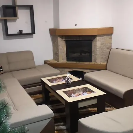 Ice Apartment Pale